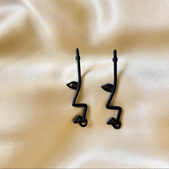 Picasso Abstract Portrait Drop Earrings - Picture 3 of 7